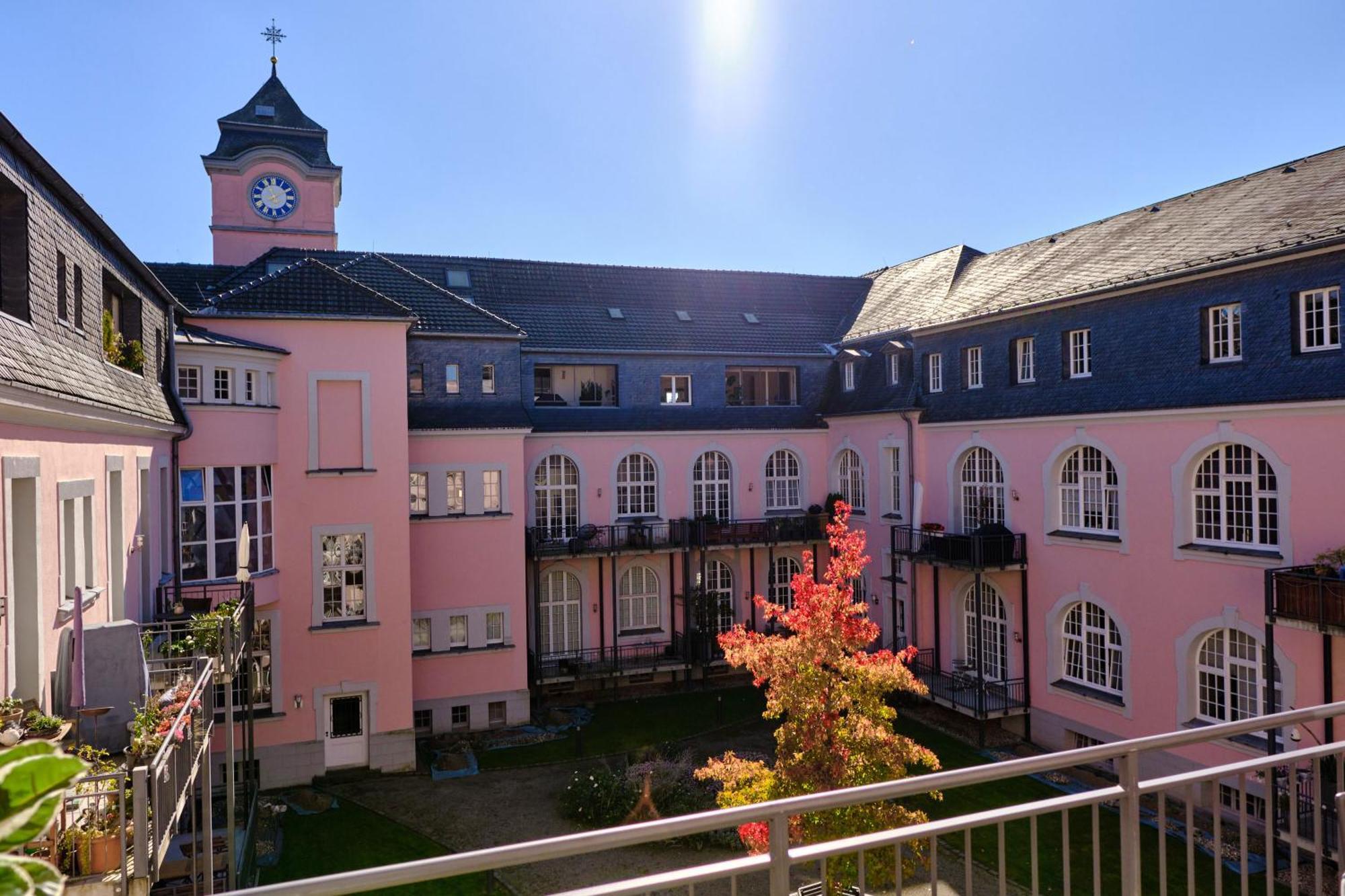 Historisches Deluxe Apartment Im Marianum Neuss Buitenkant foto