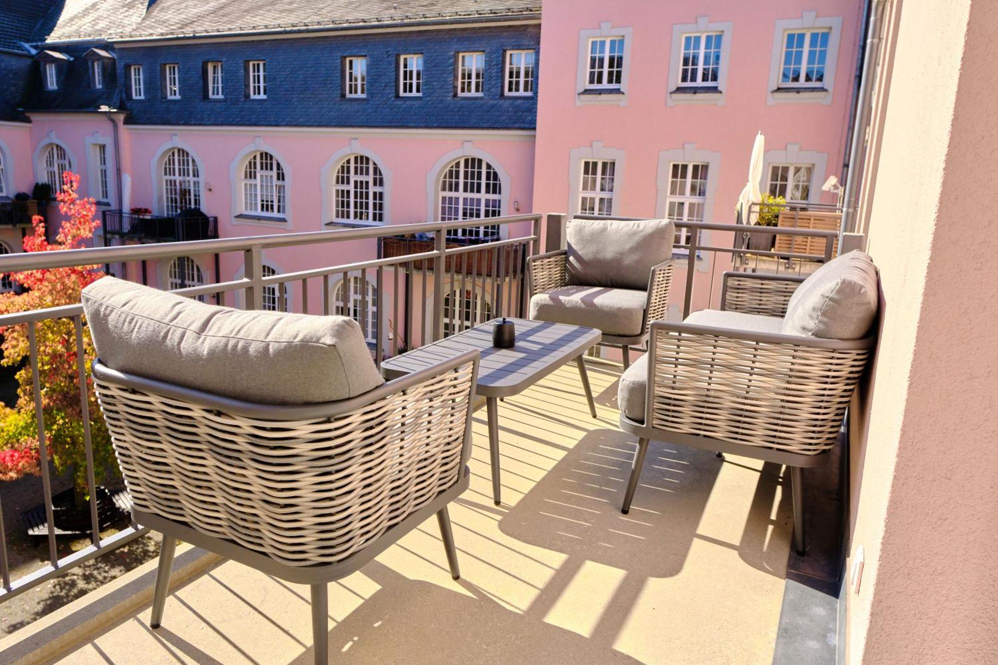 Historisches Deluxe Apartment Im Marianum Neuss Buitenkant foto